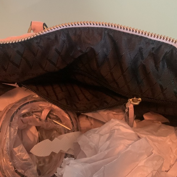 Victoria’s Secret purse - Picture 7 of 7